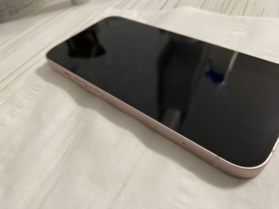 Продам 13 айфон 128 гб