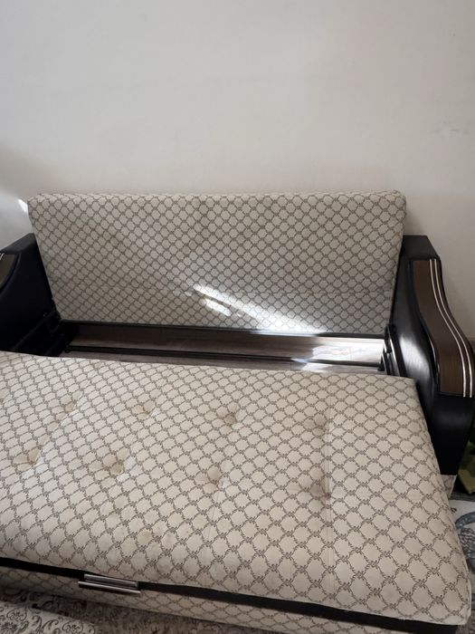 Диван для гостиной