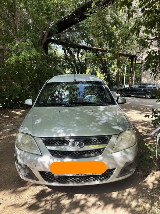Продаю LADA Largus 2013