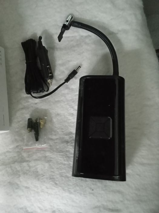 Насос для подкачки шин.