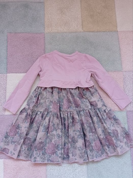 Ефектна детска рокля с панделка