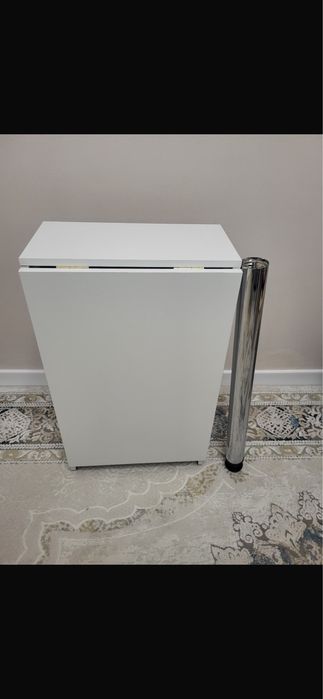 Маникюрный стол новый