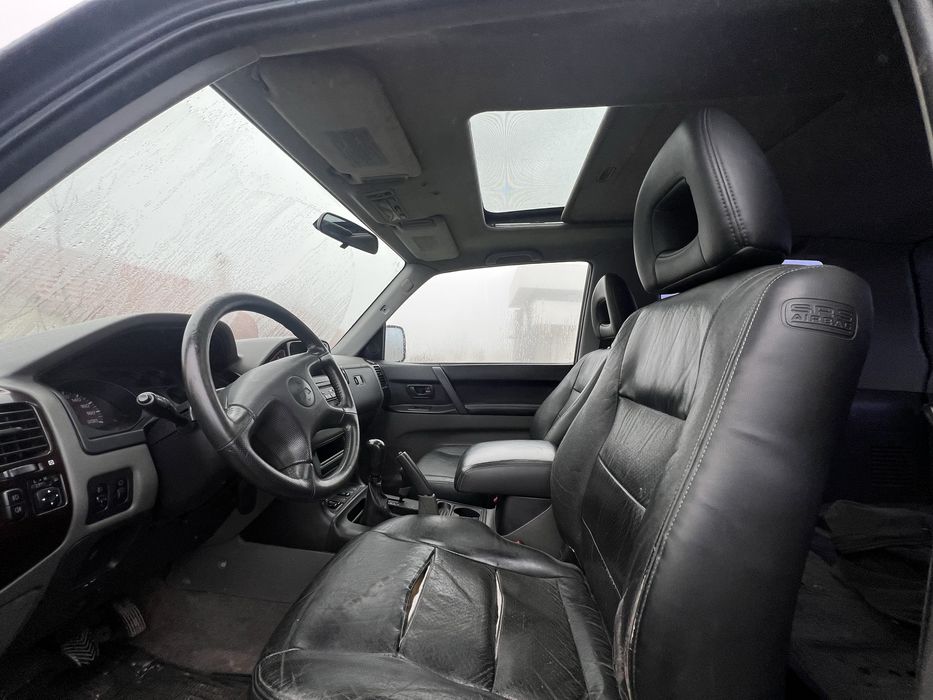 Vand Mitsubishi pajero din 2003 3.2 diesel N1 utilitara impozit mic.