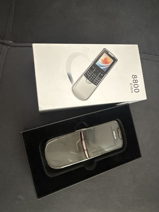 Новый Nokia 8800