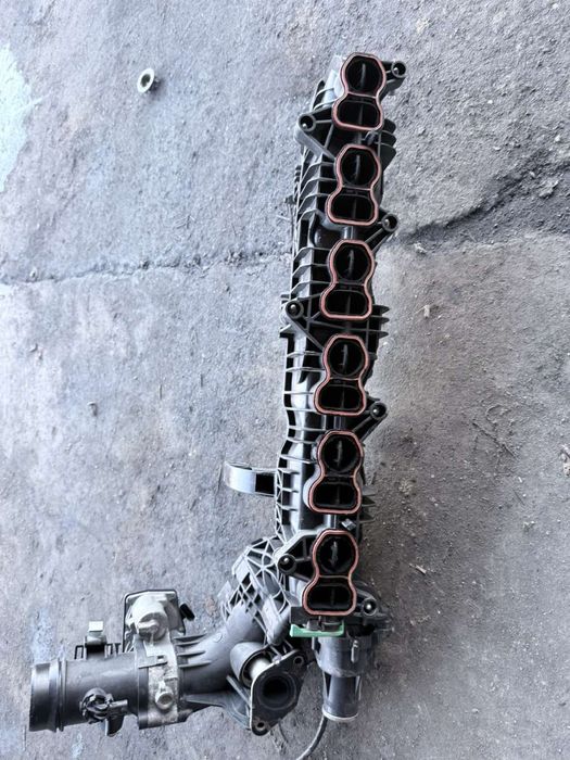 Всмукателен колектор 3.0д 258кс(91000км)