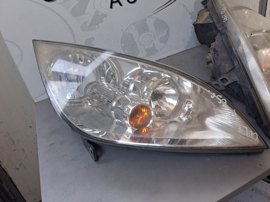 Фар Mitsubishi Colt 2005г.