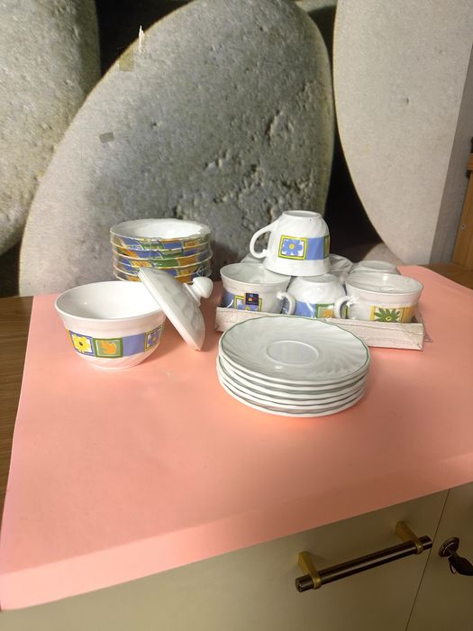 Set 6 cesti Arcopal cu farfurii si 6 boluri