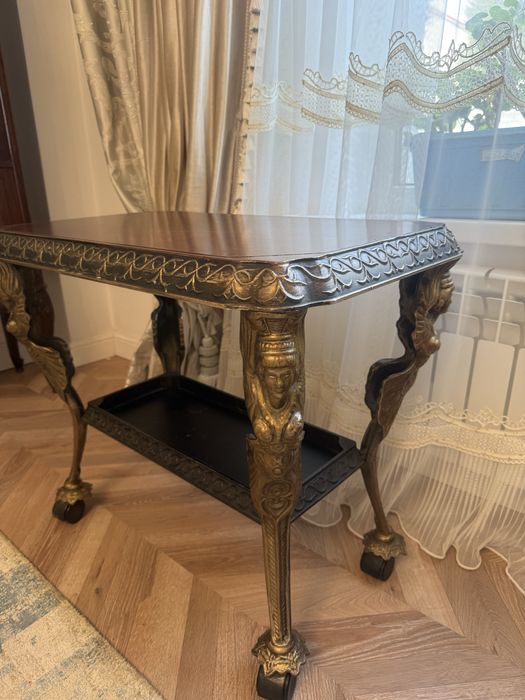 Журнальный столик Нимфы