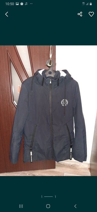 Продам куртка-ветровка