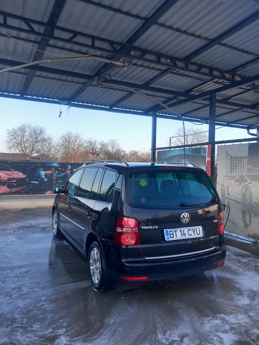 VOLKSWAGEN Touran 2008 — imagine 3