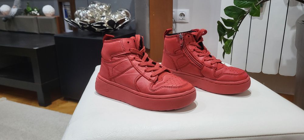 Детски боти Зара