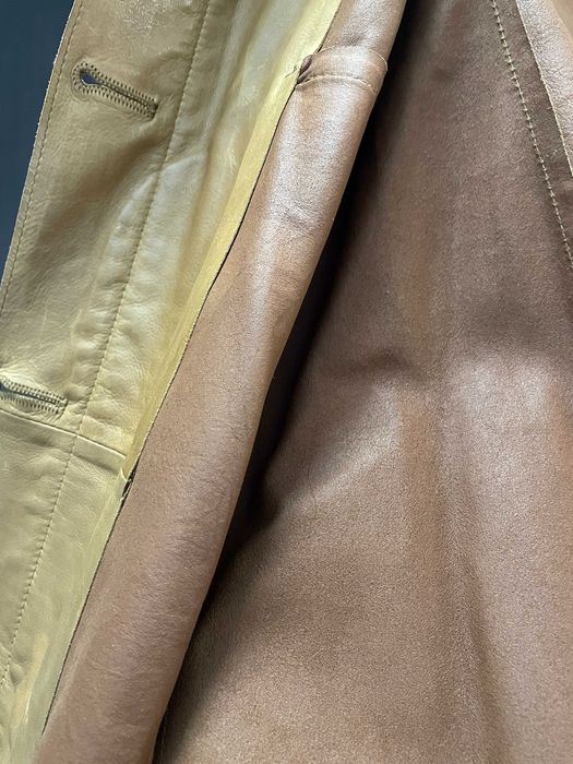 Haine  din piele, Hugo Boss