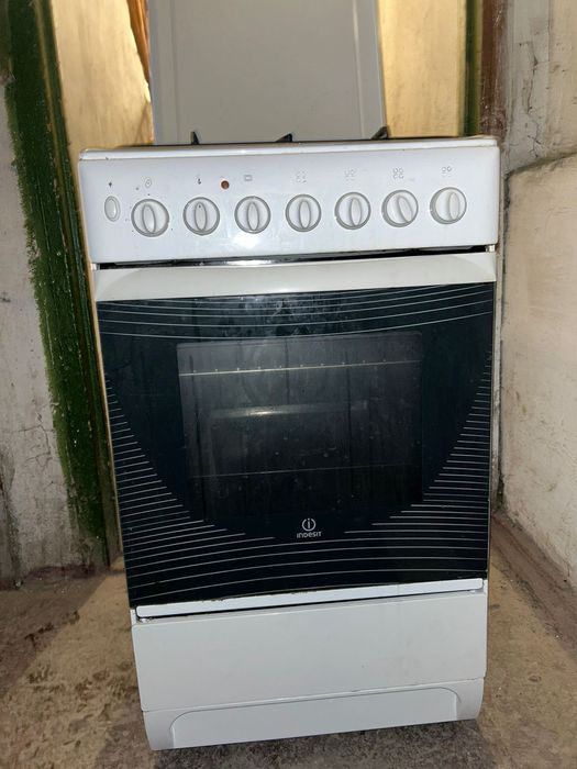 Продаю газову плиту