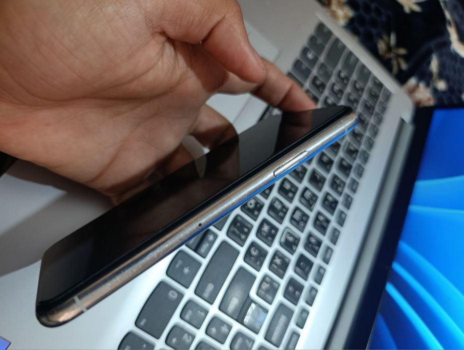 Ipxone 11 pro ideal 83%