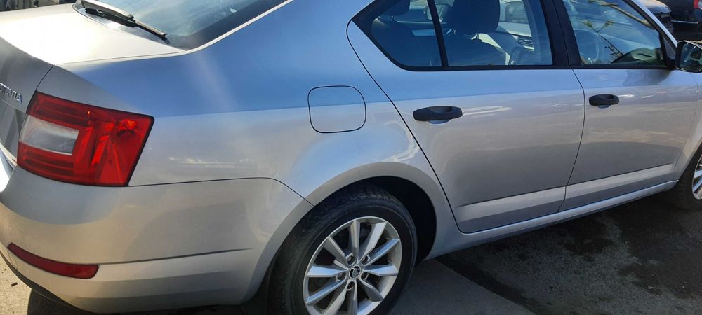 Dezmembrez Skoda Octavia 3 1.6 tdi CLH