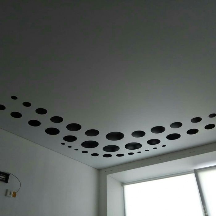 Натяжные потолки Ролл шторы