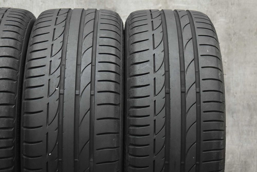 Гуми 235/40/19 Bridgestone