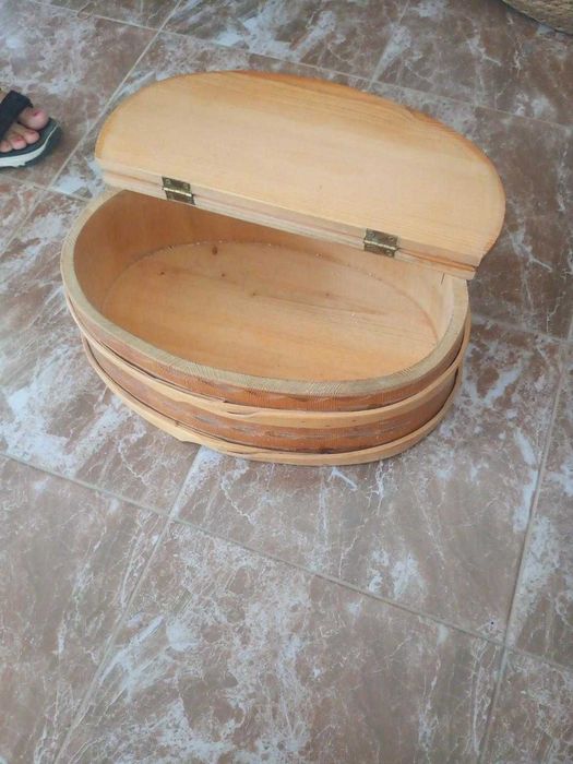 Дървена кутия за хляб
