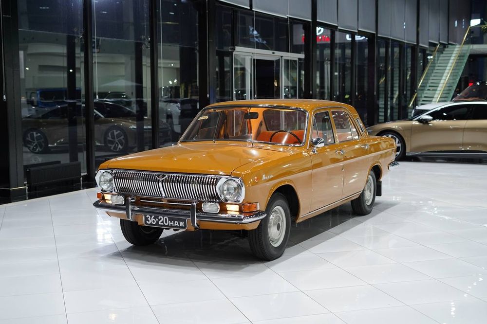 Волга газ 2410 идеал холатда пробег 2300 км , завод холатида.