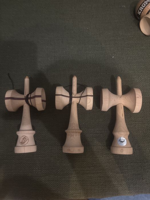 Kenuri Kendama locked studios dbx gaper sweets turbo shape emerald maple cu wenge splice pe cupe si cereal hybrid 2o4 maple cu splice de purpleheart