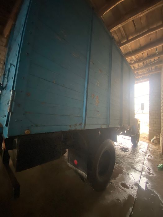 Gaz 53 sotiladi srochniy