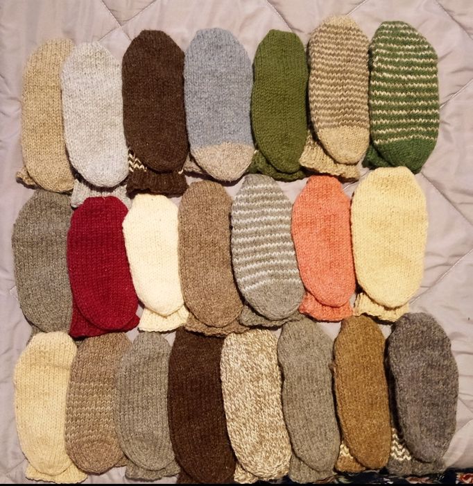 Вълнени чорапи. За София може и лично предаване.
