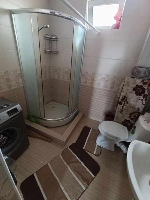 3 xonaliy dom sotiladi