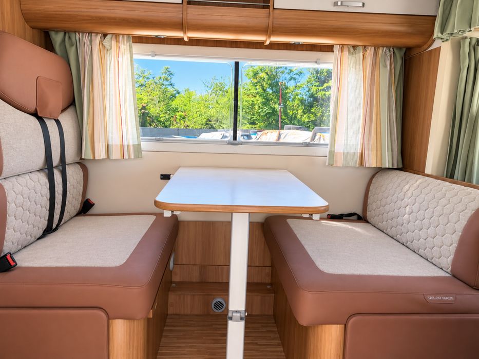 Кемпер - ⁠Бус: Renault Master, 2015г, 174000км