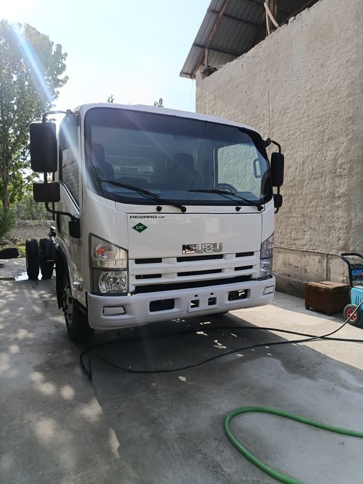 Isuzu Yili 2009 xadvoylari gurzavoy qilingan