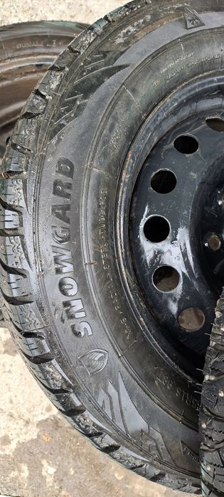 Шины с дисками 16