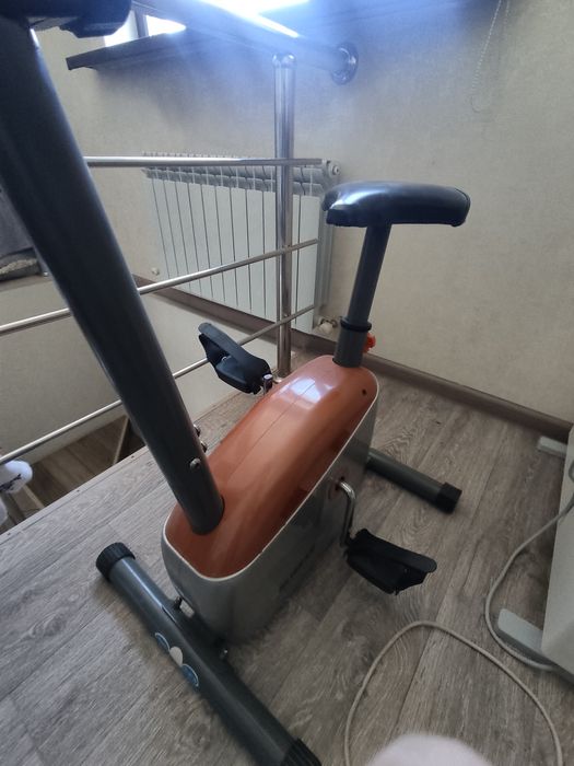 Тренажерный велосипед