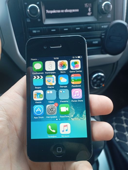 Продам iPhone Айфон 4