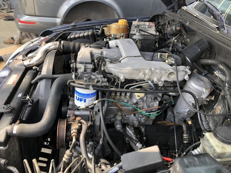 Compresor climă Ssang Yong musso daewoo 2.9 td mercedes D29M Om602 cutie manuala 5 trepte bara fata capota fără stop geam usa