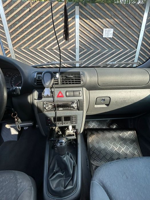 Vând a 3 1.9 alh sau schimb cu BMW sau seat