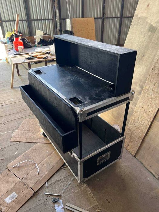 Сдаётся в аренду разборная, мобильная барная стойка.