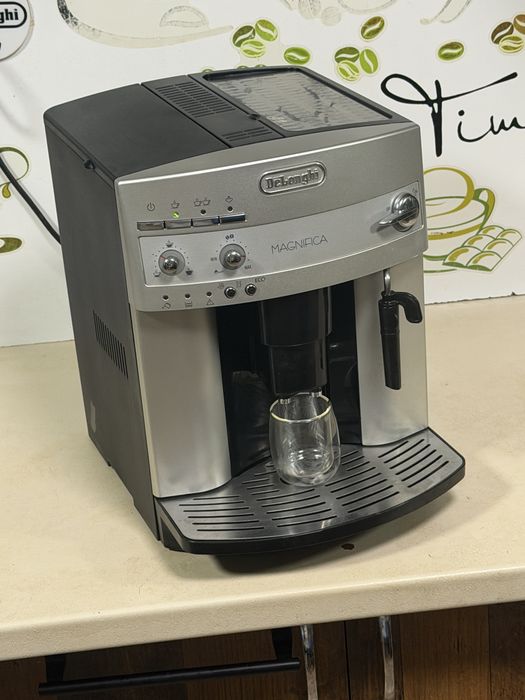 Кафемашина кафе автомат delonghi magnifica с гаранция