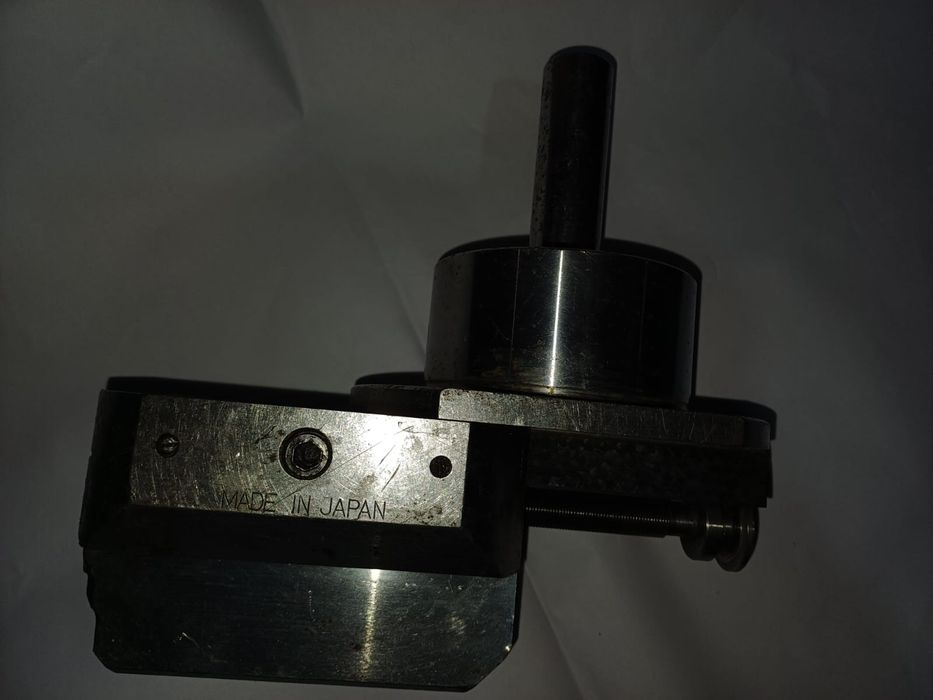 Capuri pentru alezaj, ISO 50,morse 5,CM.4 și prinderi cilindrice.