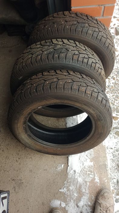 Продам шины YOKOHAMA