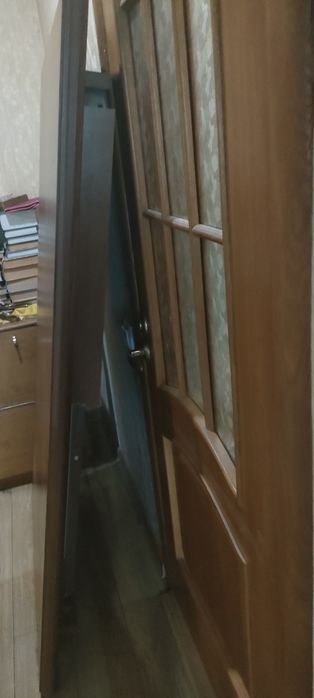 Стол для гостиной