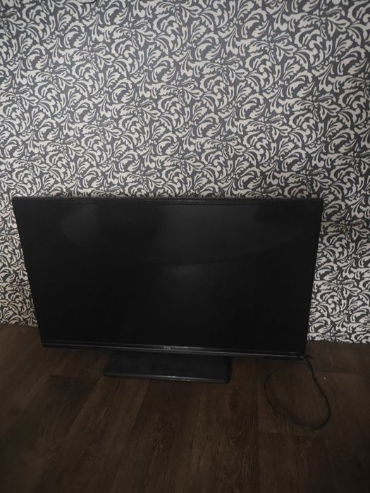 Продаю телевизор TGL