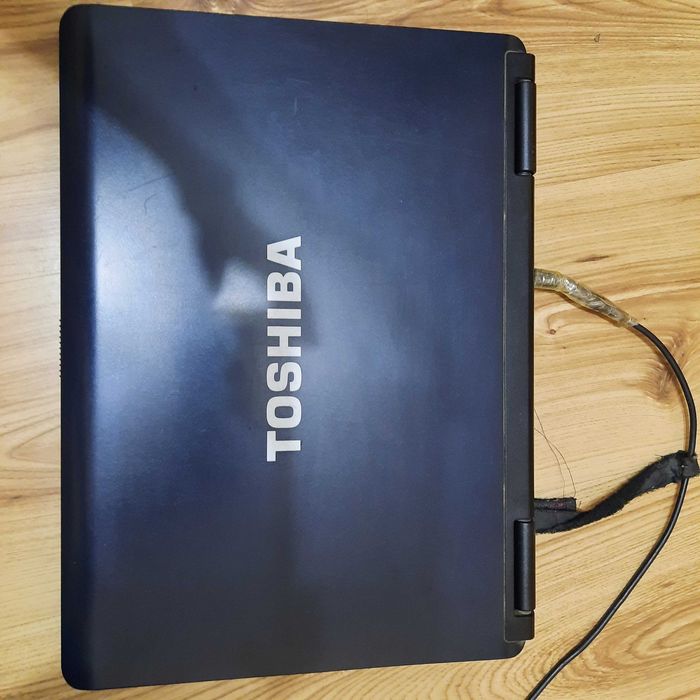 Лаптоп Toshiba satellite