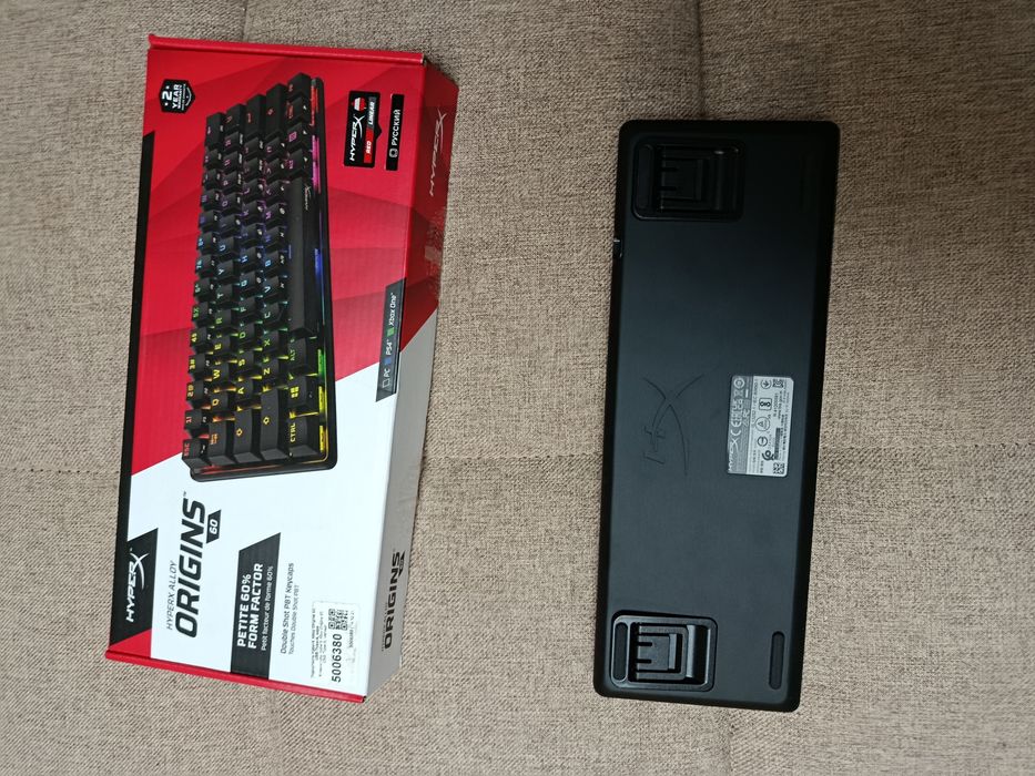 продам клавиатуру Hyper X Alloy Origins 60