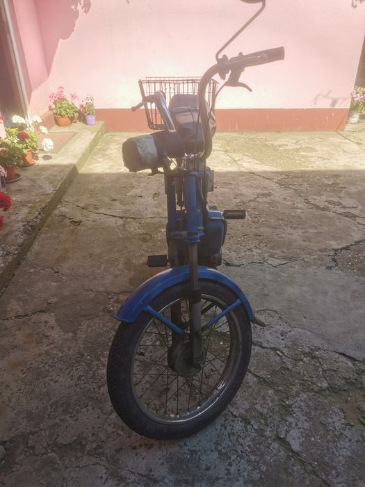Piaggio Bravo cu carte RAR