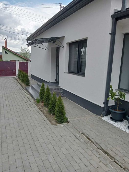 Finisaje interioare și exterioare