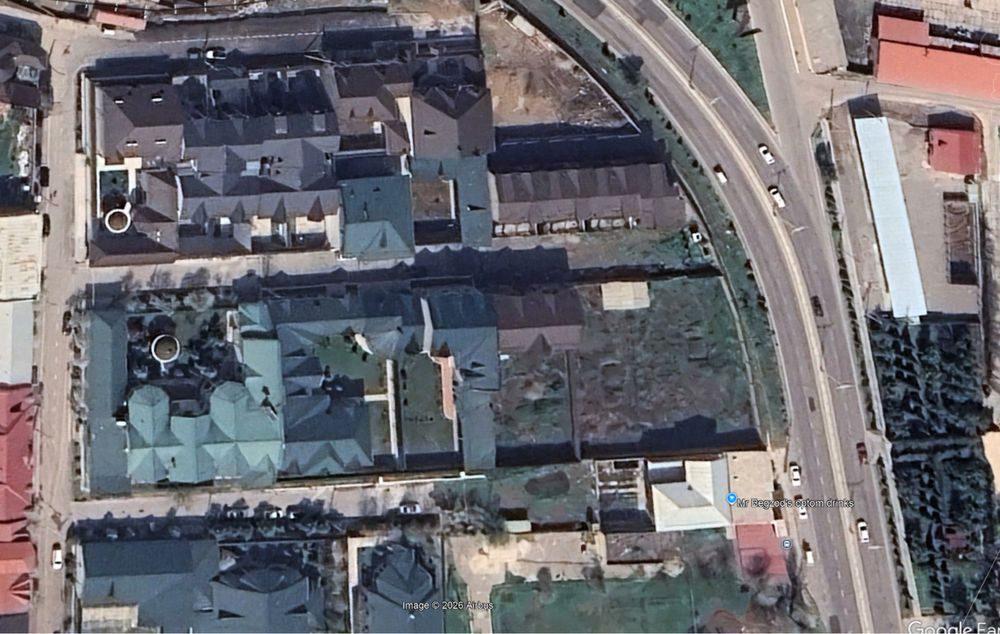 Кибрай тумани Дурмон махаллада 14 сотих ер тупик куча