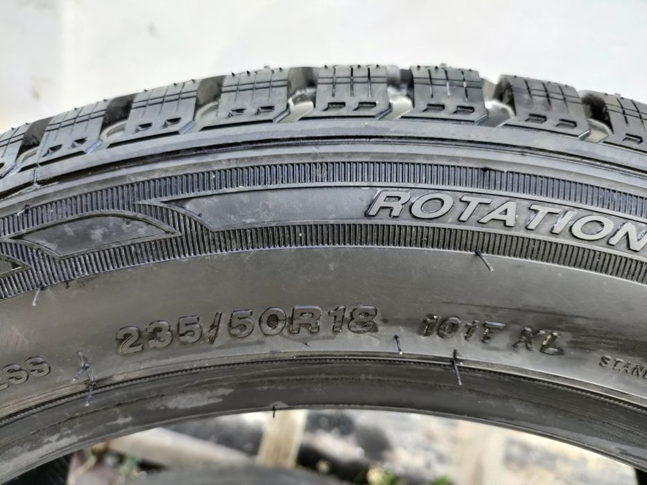 Продаю зимние шины