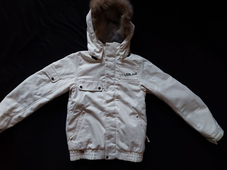 Volcom XS/S ,ThermoN insulation дамско сноуборд яке. 7К ,с екстри