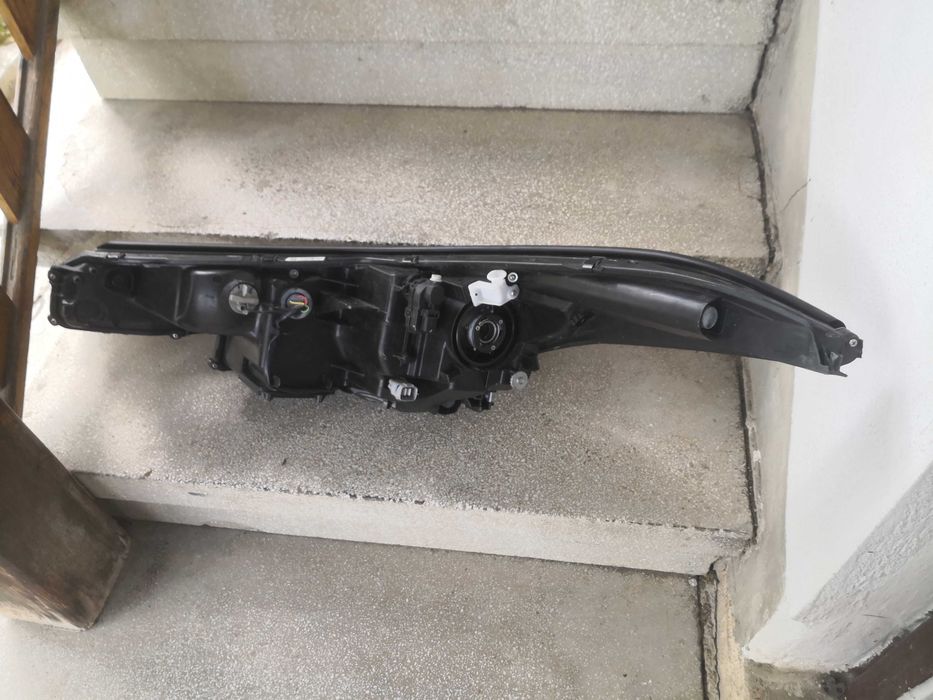 Фар Toyota C-HR LED десен/Фар Тойота C-HR/Фар Toyota CHR Оригинален