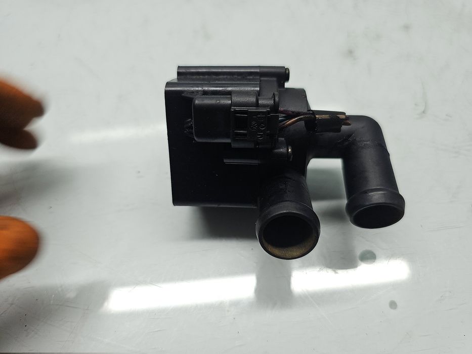 Pompa recirculare apa Volkswagen Passat B6 (3C2) [Fabr 2005-2010] 5N09