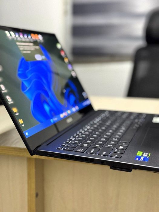 Asus Creator Laptop Q OLED 4K 3 soat ishlatilgan